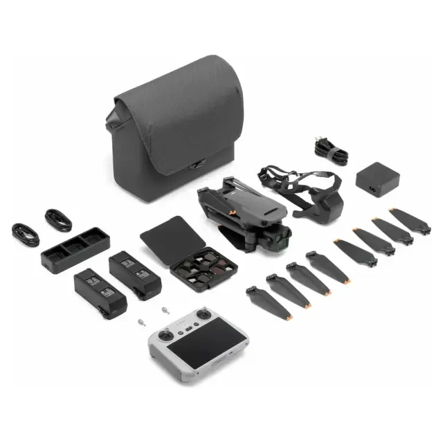 DJI Mavic 3 Pro Fly More Combo (DJI RC) DJI Mavic 3 Pro Fly More Combo (DJI RC)