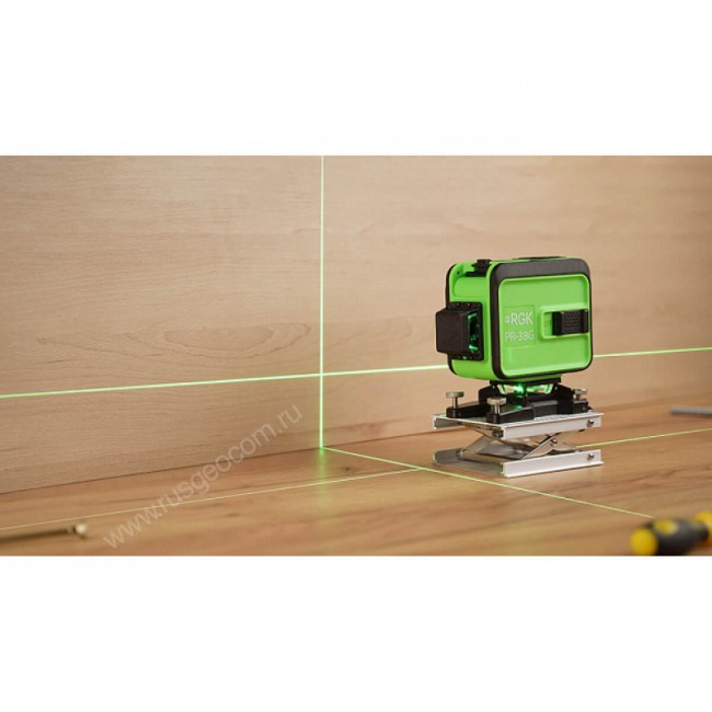 Комплект: лазерный уровень RGK PR-38G + штатив RGK F170 Комплект: лазерный уровень RGK PR-38G + штатив RGK F170