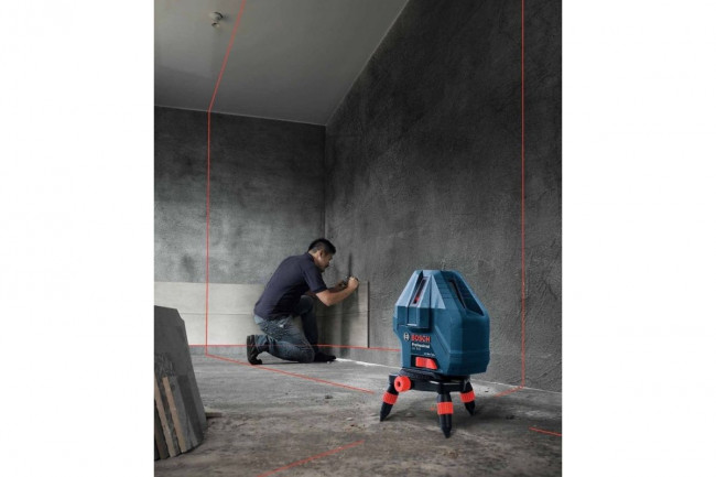 Лазерный уровень Bosch GLL 3-15 X (0.601.063.M00) Лазерный уровень Bosch GLL 3-15 X (0.601.063.M00)