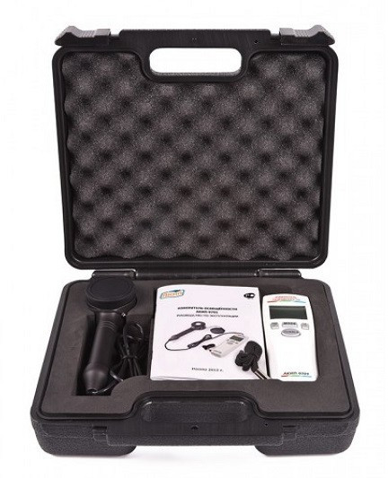 Люксметр-спектроколориметр АКИП 9701 Люксметр-спектроколориметр АКИП 9701